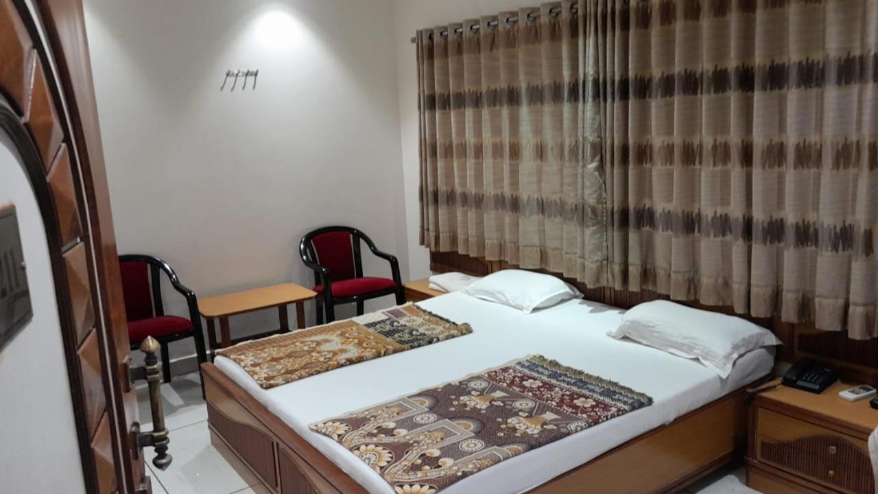 Hotel Ankit Virpur Eksteriør bilde
